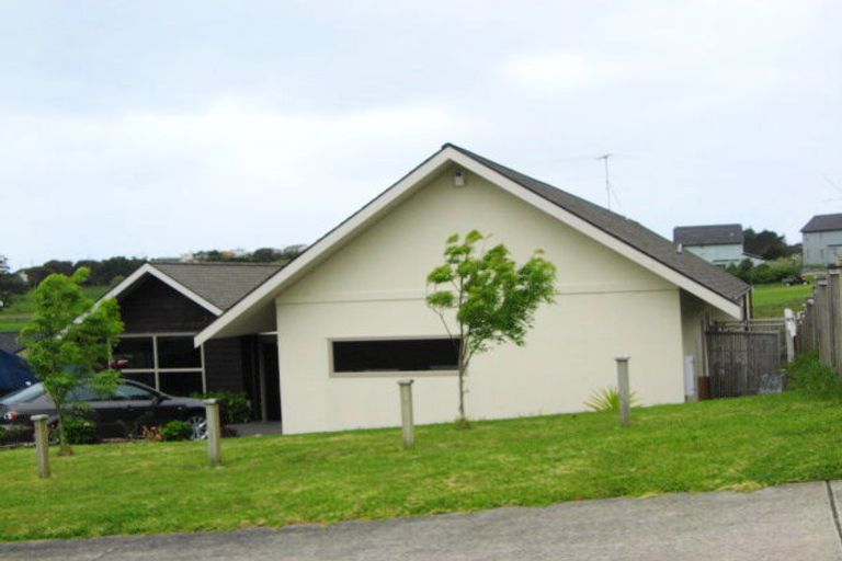 Photo of property in 24 Fingal Way, Gulf Harbour, Whangaparaoa, 0930