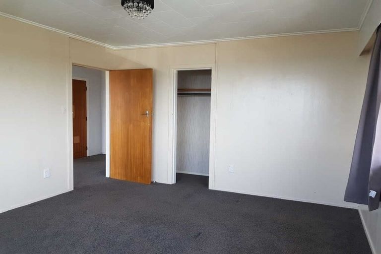 Photo of property in 31 Findlay Street, Moturoa, New Plymouth, 4310