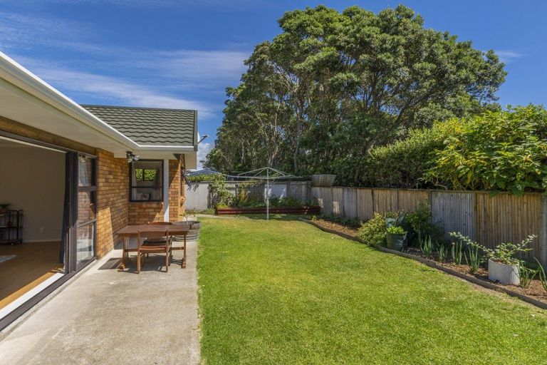 Photo of property in 141 Belvedere Avenue, Waikanae, 5036