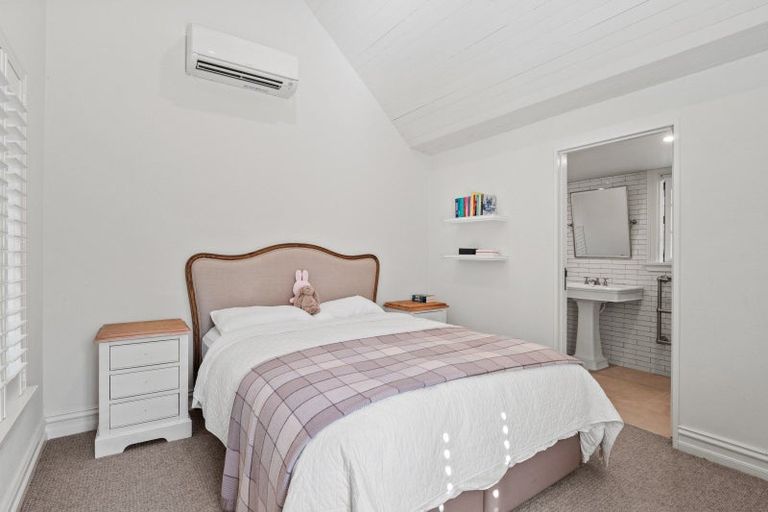 Photo of property in 70 Buckingham Street, Arrowtown, 9302