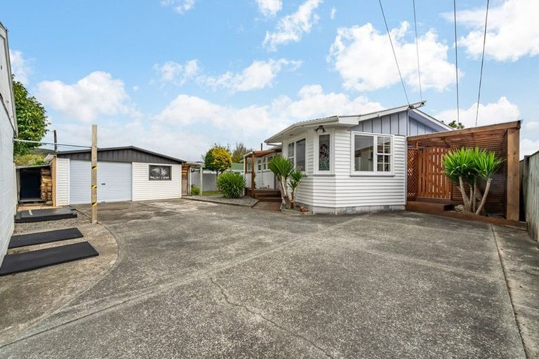 Photo of property in 27a Ebdentown Street, Ebdentown, Upper Hutt, 5018