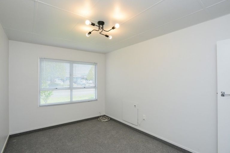 Photo of property in 1/8 Lee Road, Taradale, Napier, 4112