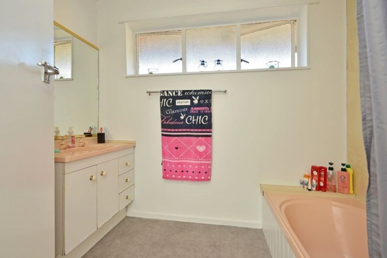 Photo of property in 71 Oxford Street, Lansdowne, Masterton, 5810