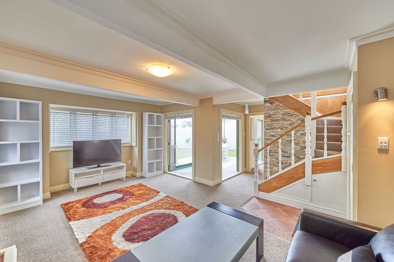 Photo of property in 1/22 Dahlia Street, Palmerston North, 4410