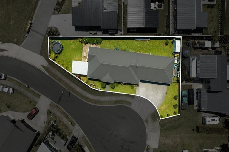 Photo of property in 7 Seafoam Place, Waihi Beach, 3611