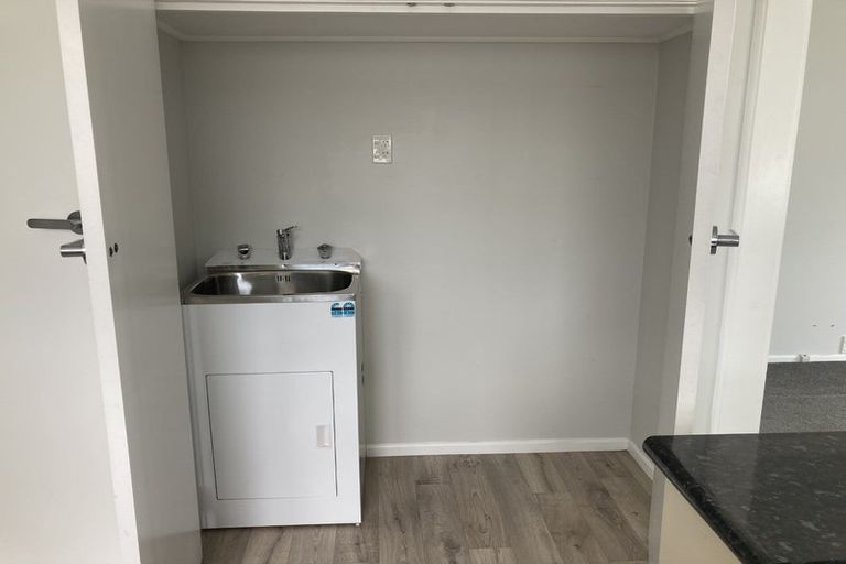 Photo of property in 17a Heather Grove, Fairfield, Lower Hutt, 5011