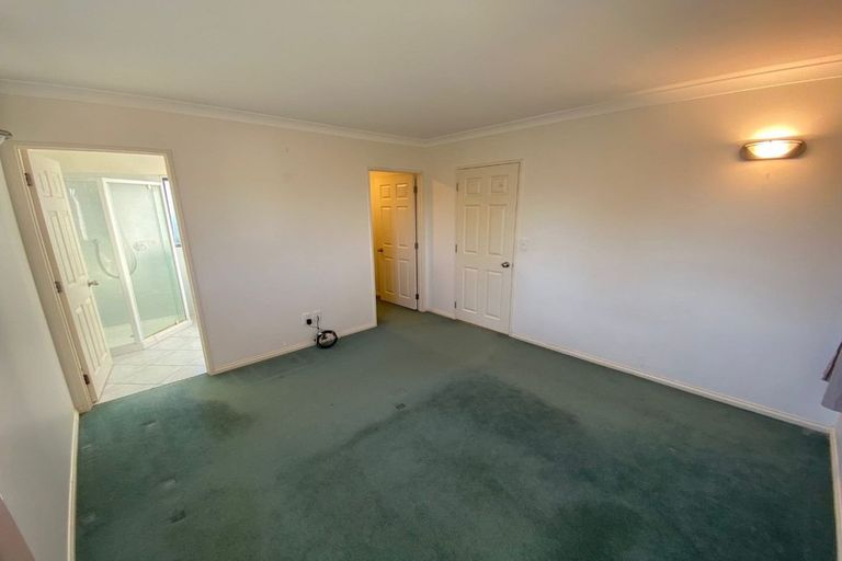 Photo of property in 44a Larne Avenue, Pakuranga Heights, Auckland, 2010