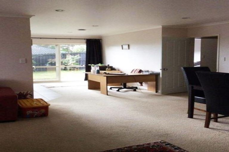 Photo of property in 6 Richard Halse Drive, Manurewa, Auckland, 2105