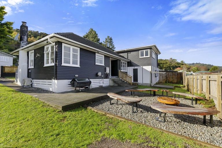 Photo of property in 38 Petrie Street, Wainuiomata, Lower Hutt, 5014