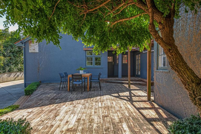 Photo of property in 162 Victoria Avenue, Hokowhitu, Palmerston North, 4410