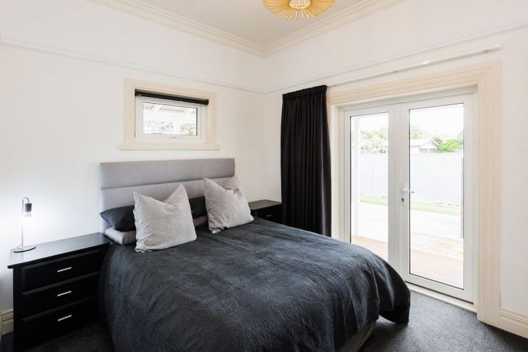 Photo of property in 32 Manson Street, Terrace End, Palmerston North, 4410