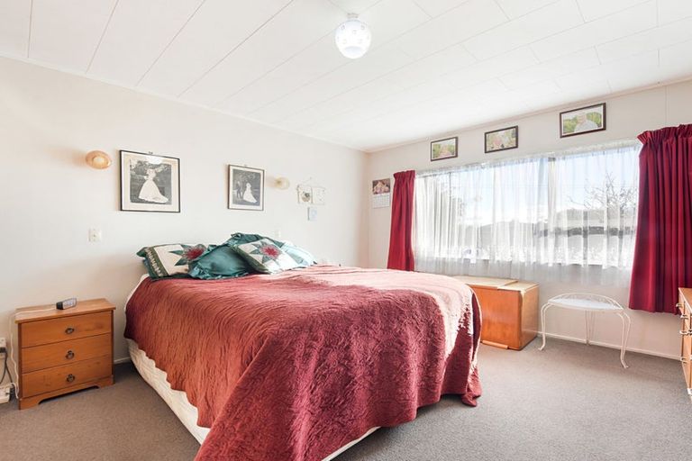 Photo of property in 2/41 Waverley Street, Richmond, 7020