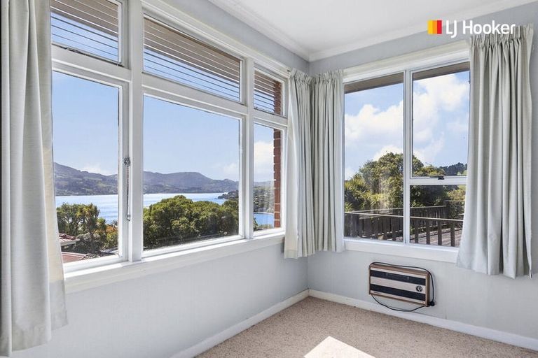 Photo of property in 1 Featherston Street, Macandrew Bay, Dunedin, 9014