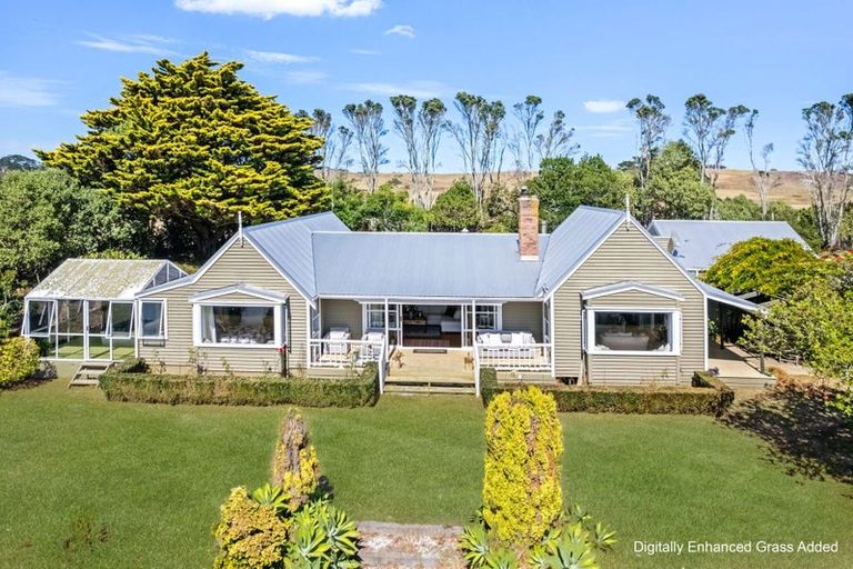 Photo of property in 225 Turkey Flat Road, Te Kopuru, 0391