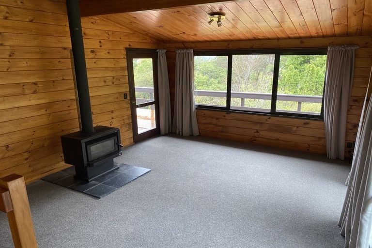 Photo of property in 95 Manuka Street, Stokes Valley, Lower Hutt, 5019