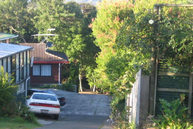 Photo of property in 2/7 View Road, Glenfield, Auckland, 0627