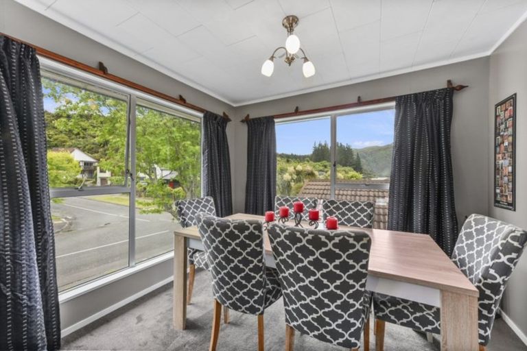 Photo of property in 24 Kurth Crescent, Silverstream, Upper Hutt, 5019
