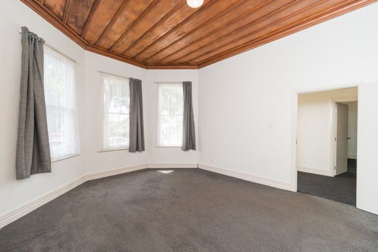 Photo of property in 35 Ada Street, Hokowhitu, Palmerston North, 4410