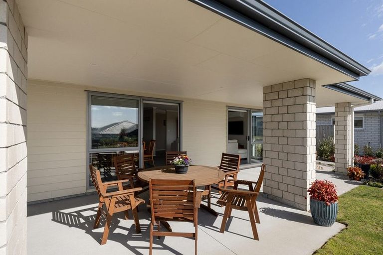 Photo of property in 44 Ridge Drive, Omokoroa, 3114