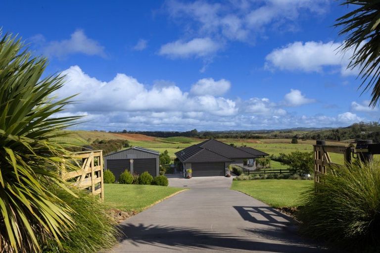 Photo of property in 3 Fernbird Grove, Kerikeri, 0294