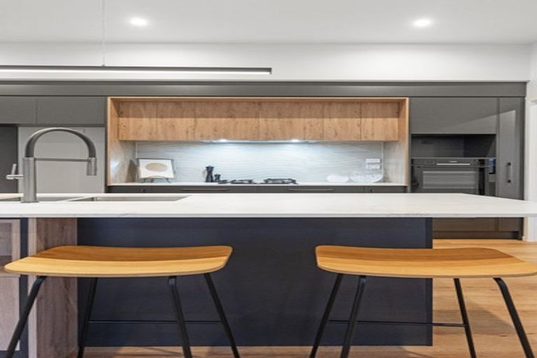 Photo of property in 10 Waterford Farm Road, Halswell, Christchurch, 8025