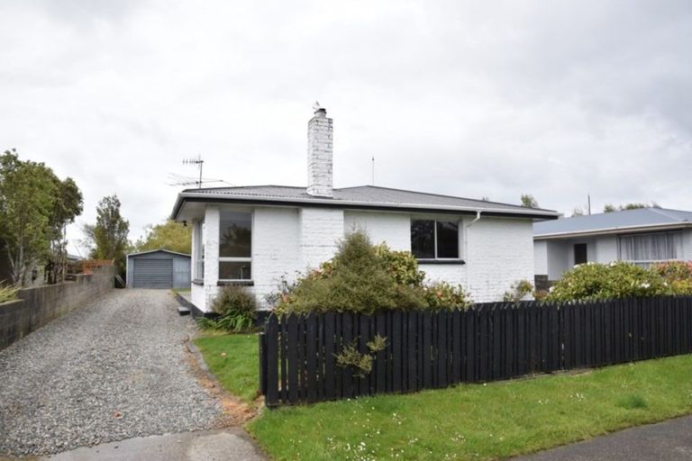 Photo of property in 37 Cunningham Street, Grasmere, Invercargill, 9810