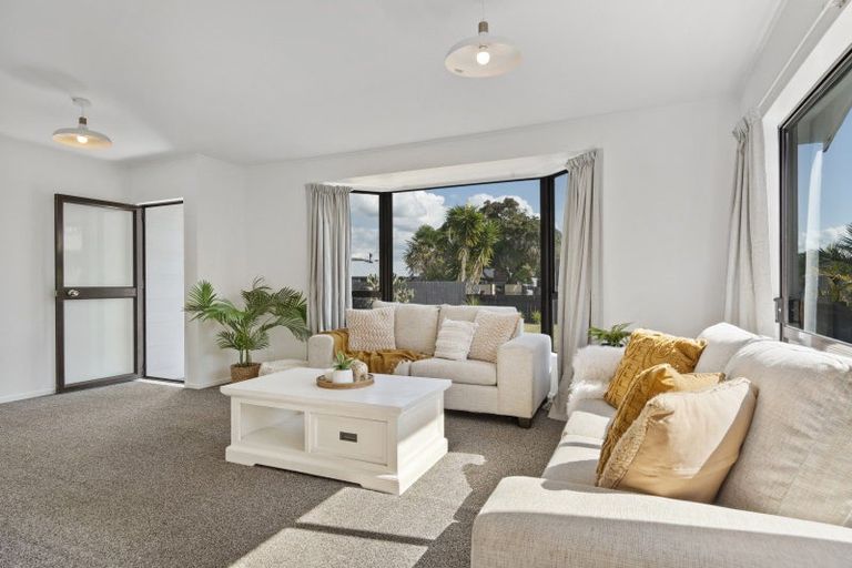 Photo of property in 228 Gravatt Road, Papamoa Beach, Papamoa, 3118