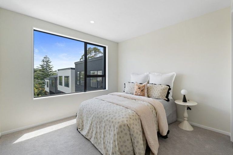 Photo of property in 6/36 William Souter Street, Forrest Hill, Auckland, 0620