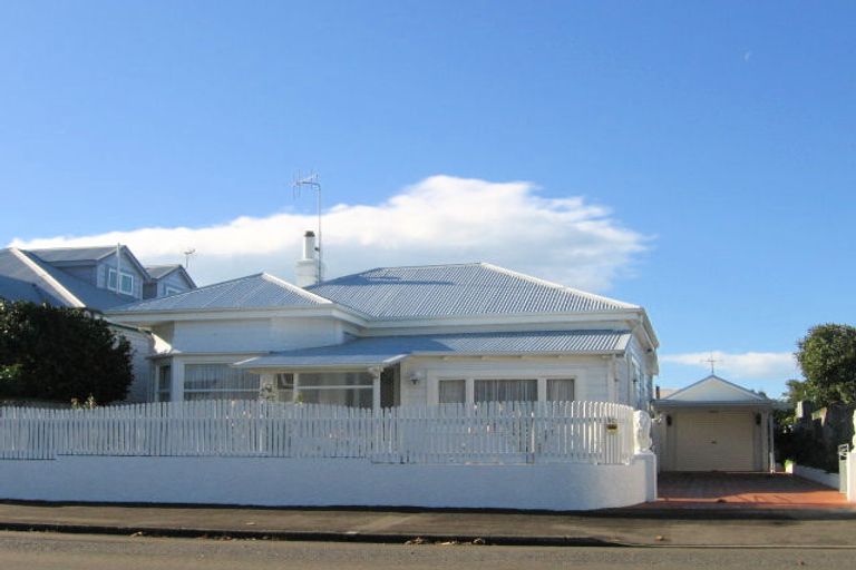 Photo of property in 65 Nelson Crescent, Napier South, Napier, 4110