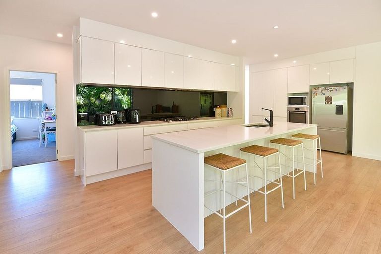 Photo of property in 55 Harvest Avenue, Orewa, 0931