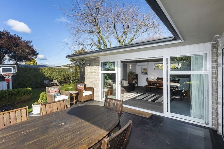 Photo of property in 10 Ashcroft Place, Burnside, Christchurch, 8053