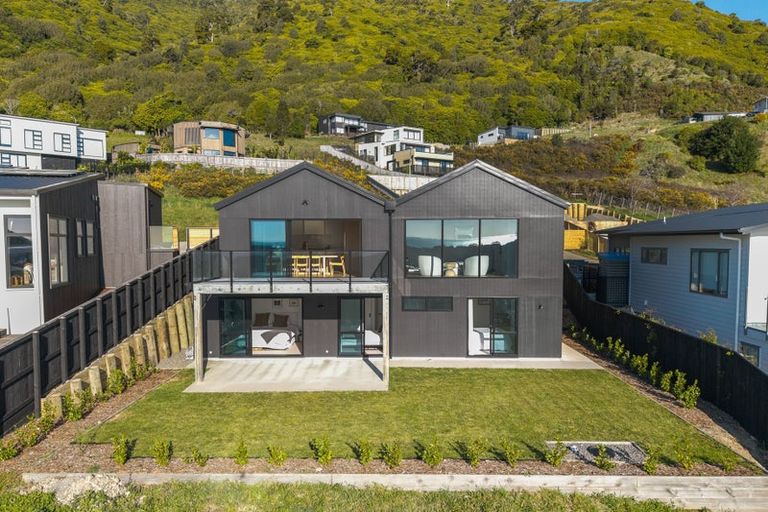 Photo of property in 86 Kotare Street, Waikanae, 5036