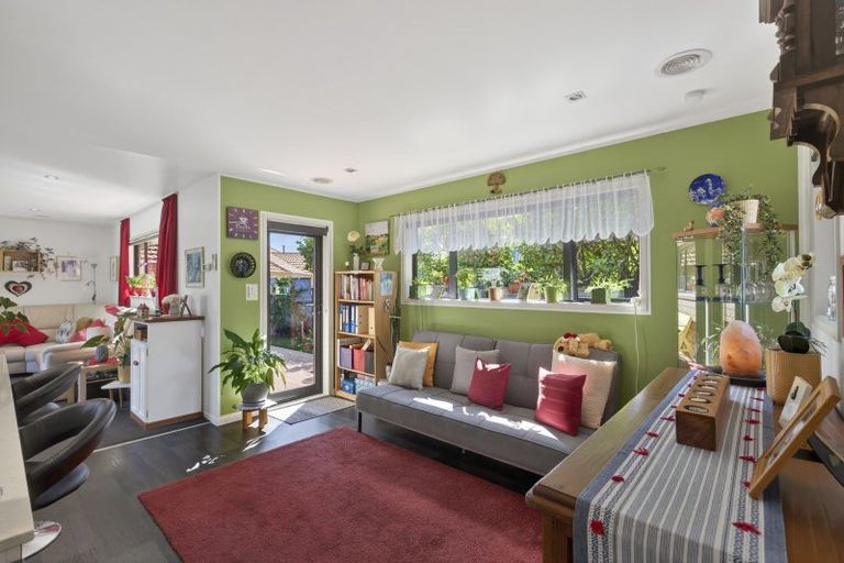 Photo of property in 7d Hinau Street, Inglewood, 4330