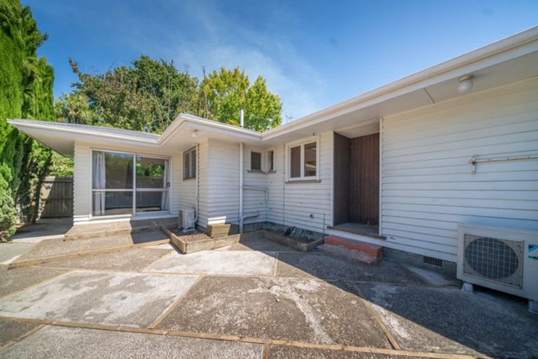 Photo of property in 2/60 Grahams Road, Burnside, Christchurch, 8041