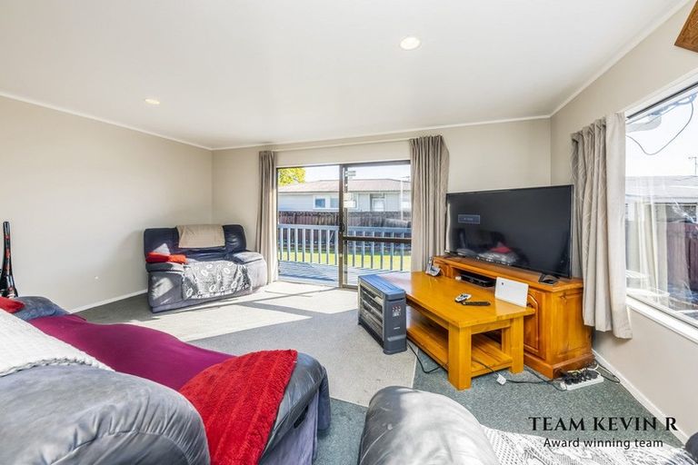 Photo of property in 2/34 Cargill Street, Papakura, 2110