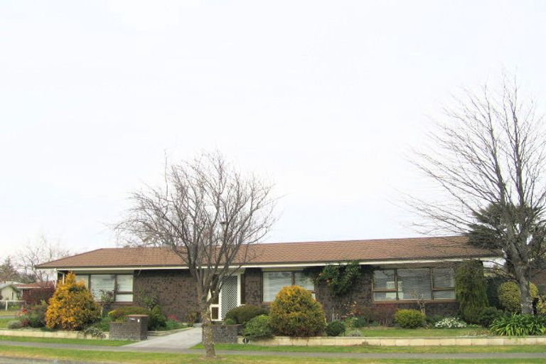 Photo of property in 1 Neagle Place, Greenmeadows, Napier, 4112