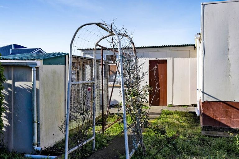 Photo of property in 18 Egmont Street, Hawera, 4610