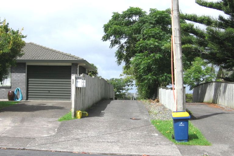 Photo of property in 125b Colwill Road, Massey, Auckland, 0614