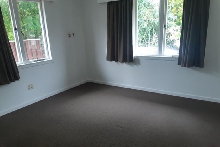 Photo of property in 1/29 Lake Road, Northcote, Auckland, 0627