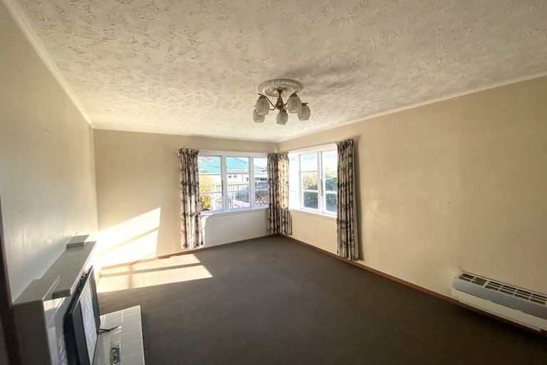 Photo of property in 30 Christian Street, Bryndwr, Christchurch, 8053