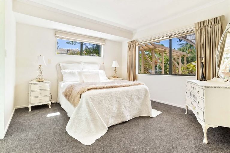 Photo of property in 29 San Bernadino Drive, Henderson, Auckland, 0612