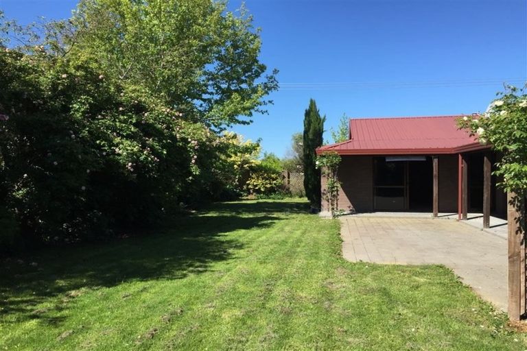 Photo of property in 33 West Belt, Rangiora, 7400