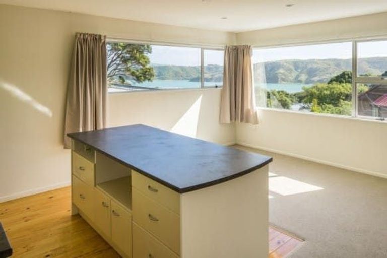 Photo of property in 26 Kiriwai Road, Paremata, Porirua, 5024