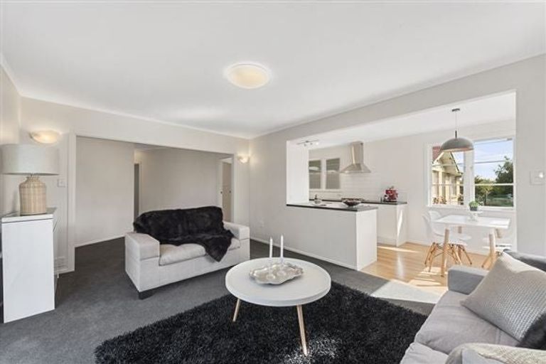 Photo of property in 23 Panair Crescent, Hillcrest, Hamilton, 3216