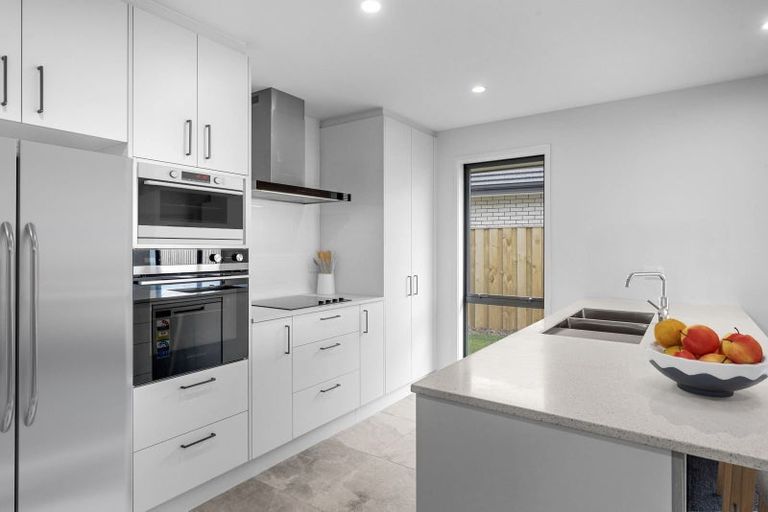 Photo of property in 71 Avanda Avenue, Rolleston, 7615