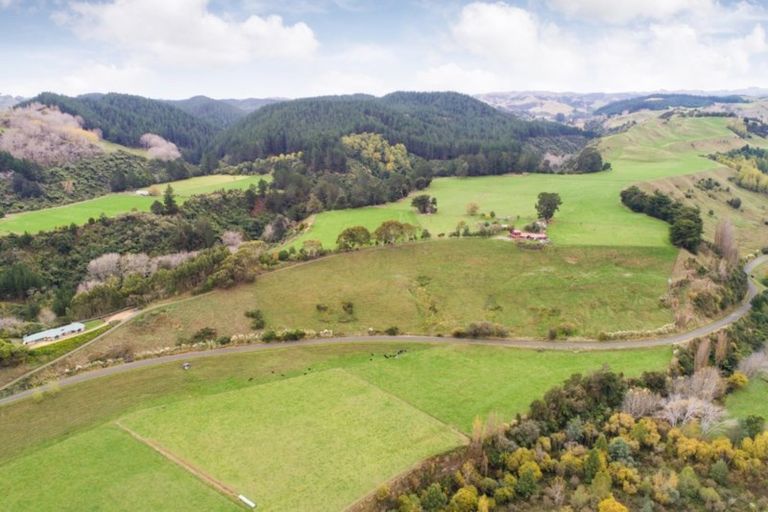 Photo of property in 1591b Pohangina Road, Pohangina, Ashhurst, 4884