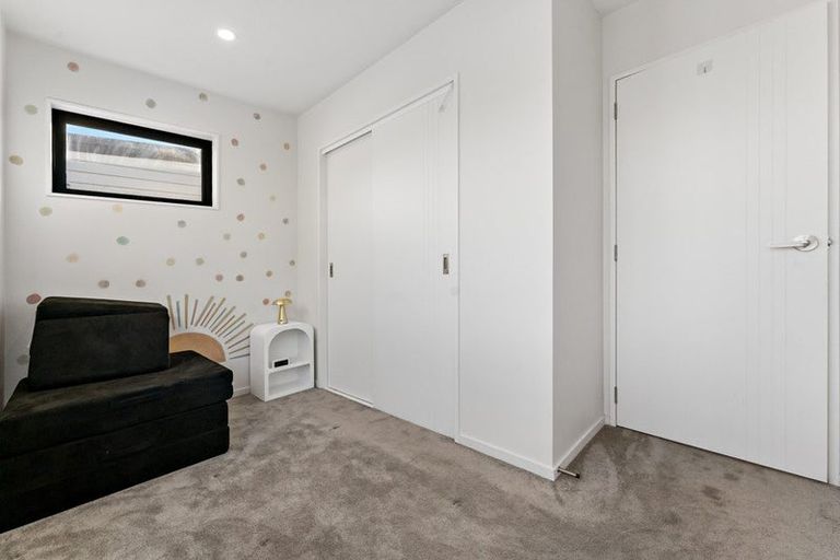 Photo of property in 9 Paina Crescent, Massey, Auckland, 0614