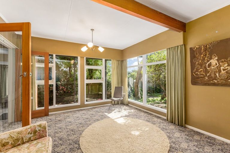 Photo of property in 20 Puriri Street, Eastbourne, Lower Hutt, 5013