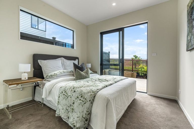 Photo of property in 2 Kauru Lane, Wainui, 0992