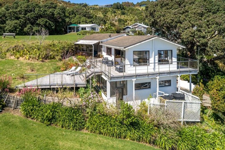 Photo of property in 6 Margaret Place, Hahei, Whitianga, 3591